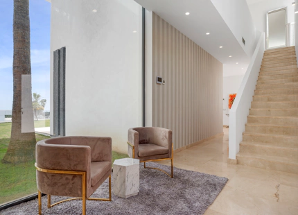 VILLA CONTEMPORÁNEA CON VISTAS IMPRESIONANTES EN LA ALQUERÍA, BENAHAVÍS