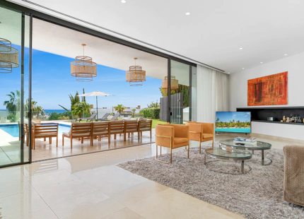 VILLA CONTEMPORÁNEA CON VISTAS IMPRESIONANTES EN LA ALQUERÍA, BENAHAVÍS