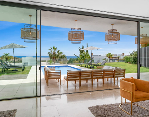 Villa for sale in La Alqueria, Benahavis