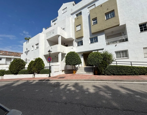Modern apartment in Nueva Andalucia