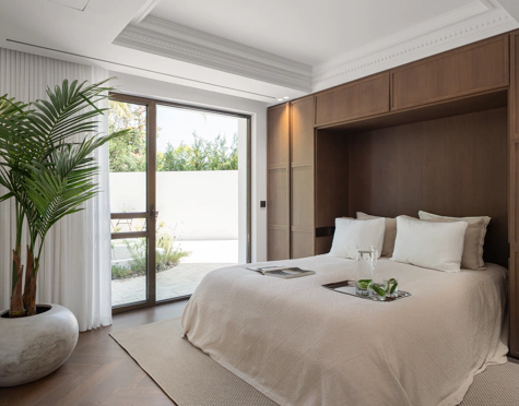 Villa en venta en El Herrojo, Benahavis