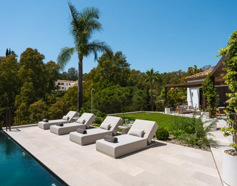 Villa en venta en El Herrojo, Benahavis