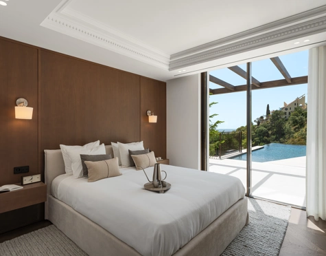 Villa en venta en El Herrojo, Benahavis