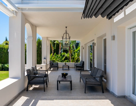 Villa for sale in Nueva Andalucia, Marbella