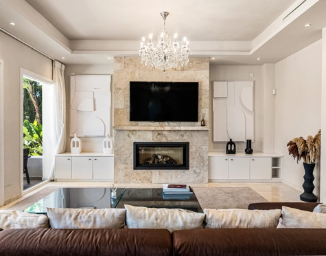 Villa for sale in Nueva Andalucia, Marbella