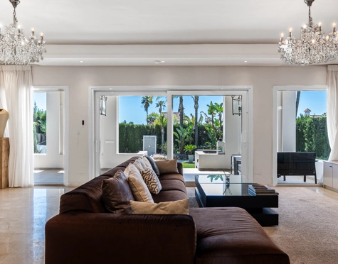 Villa for sale in Nueva Andalucia, Marbella