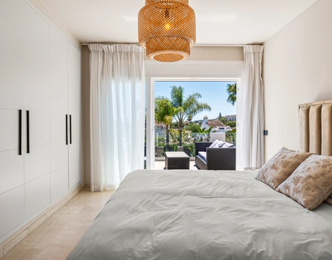 Villa for sale in Nueva Andalucia, Marbella