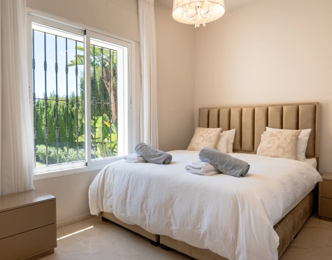 Villa for sale in Nueva Andalucia, Marbella