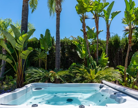 Villa for sale in Nueva Andalucia, Marbella
