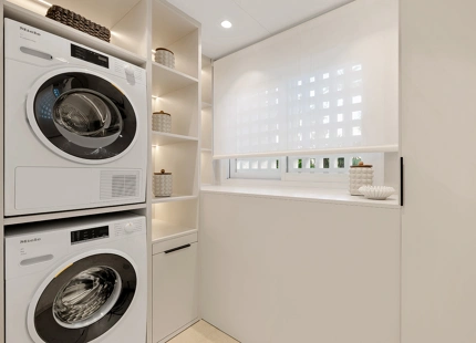 Exclusivo apartamento reformado en primera línea de playa con amplia terraza