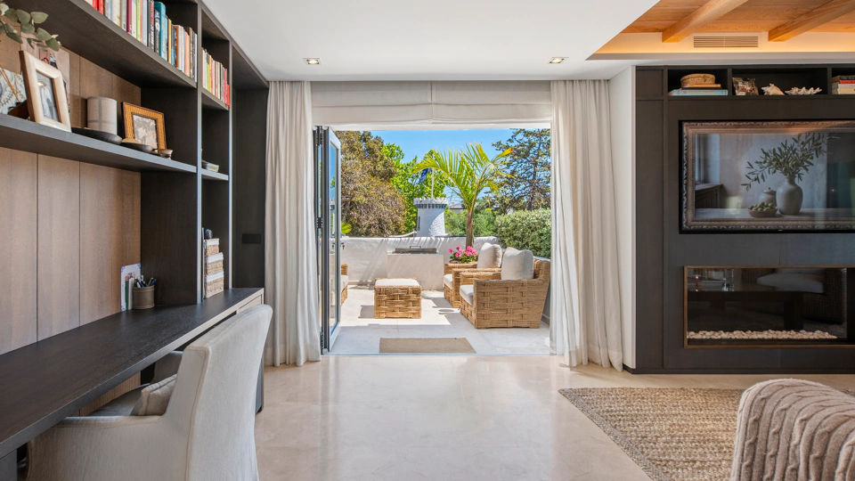 Apartment for sale in Marbella Golden Mile