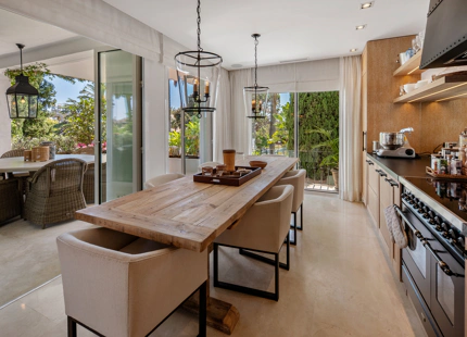 LUXURY APARTMENT ON THE GOLDEN MILE OF MARBELLA