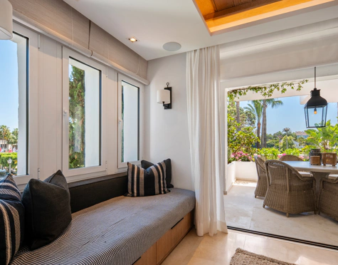 LUXURY APARTMENT ON THE GOLDEN MILE OF MARBELLA