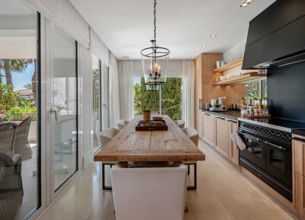 LUXURY APARTMENT ON THE GOLDEN MILE OF MARBELLA