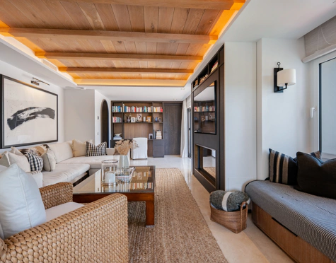 LUXURY APARTMENT ON THE GOLDEN MILE OF MARBELLA