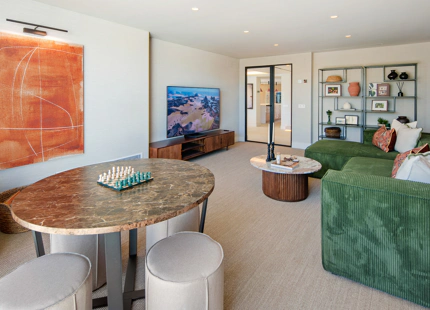 LUXURY FRONTLINE GOLF VILLA IN NUEVA ANDALUCIA
