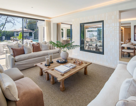 Villa en venta en Nueva Andalucia, Marbella