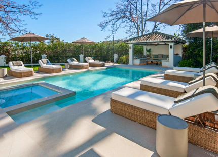 LUXURY FRONTLINE GOLF VILLA IN NUEVA ANDALUCIA