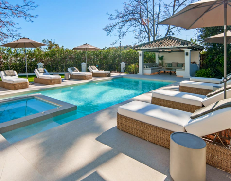 Villa en venta en Nueva Andalucia, Marbella
