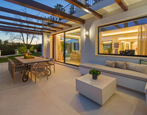 Villa en venta en Nueva Andalucia, Marbella