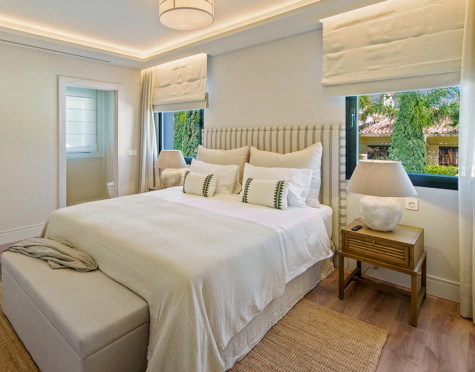 Villa en venta en Nueva Andalucia, Marbella