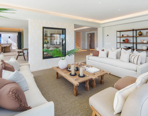 Villa en venta en Nueva Andalucia, Marbella