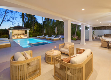 LUXURY FRONTLINE GOLF VILLA IN NUEVA ANDALUCIA