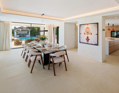 Villa en venta en Nueva Andalucia, Marbella