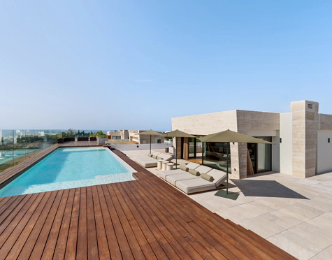 EXCLUSIVE DUPLEX PENTHOUSE ON THE GOLDEN MILE OF MARBELLA