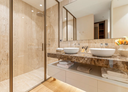 EXCLUSIVE DUPLEX PENTHOUSE ON THE GOLDEN MILE OF MARBELLA