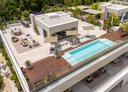 EXCLUSIVE DUPLEX PENTHOUSE ON THE GOLDEN MILE OF MARBELLA