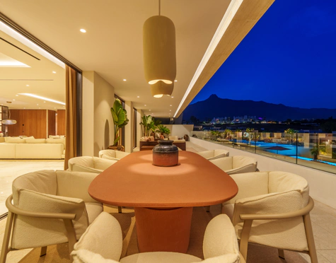 EXCLUSIVE DUPLEX PENTHOUSE ON THE GOLDEN MILE OF MARBELLA