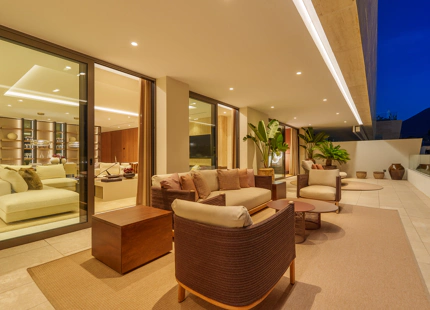 EXCLUSIVE DUPLEX PENTHOUSE ON THE GOLDEN MILE OF MARBELLA
