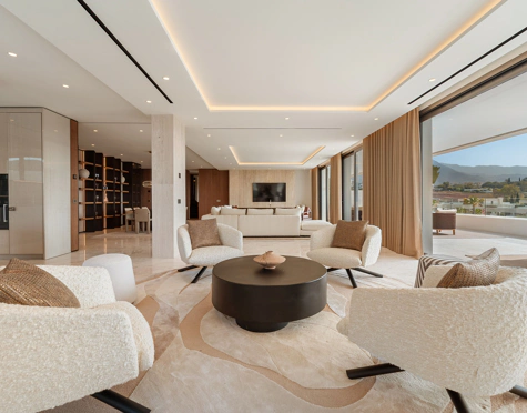EXCLUSIVE DUPLEX PENTHOUSE ON THE GOLDEN MILE OF MARBELLA