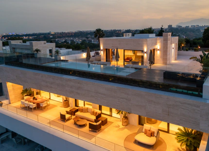 EXCLUSIVE DUPLEX PENTHOUSE ON THE GOLDEN MILE OF MARBELLA