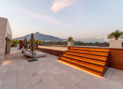 EXCLUSIVE DUPLEX PENTHOUSE ON THE GOLDEN MILE OF MARBELLA