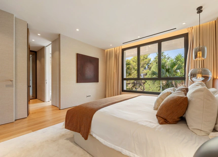 EXCLUSIVE DUPLEX PENTHOUSE ON THE GOLDEN MILE OF MARBELLA