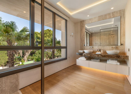 EXCLUSIVE DUPLEX PENTHOUSE ON THE GOLDEN MILE OF MARBELLA