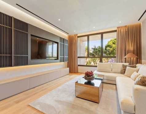 EXCLUSIVE DUPLEX PENTHOUSE ON THE GOLDEN MILE OF MARBELLA