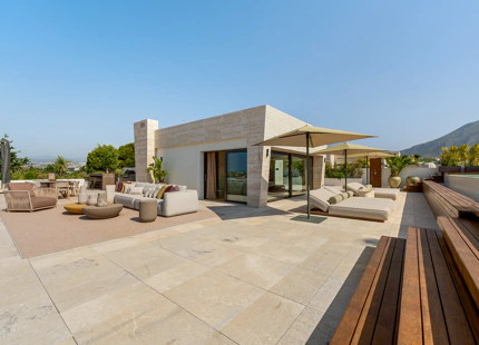 EXCLUSIVE DUPLEX PENTHOUSE ON THE GOLDEN MILE OF MARBELLA