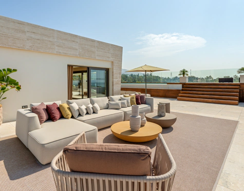 EXCLUSIVE DUPLEX PENTHOUSE ON THE GOLDEN MILE OF MARBELLA