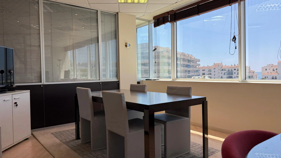 Office for sale in Marbella - Puerto Banus