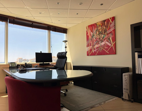 Office for sale in Marbella - Puerto Banus