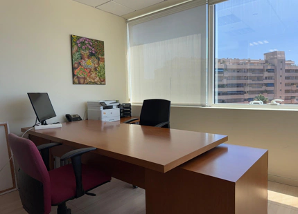PRIME OFFICE WITH SEA VIEWS IN PUERTO BANÚS