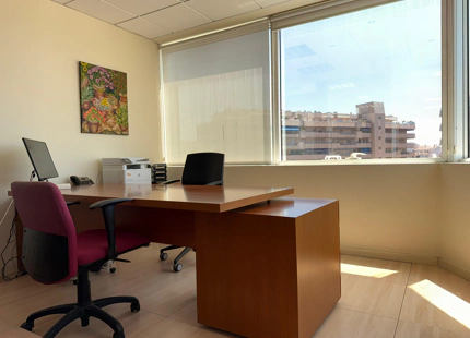 PRIME OFFICE WITH SEA VIEWS IN PUERTO BANÚS