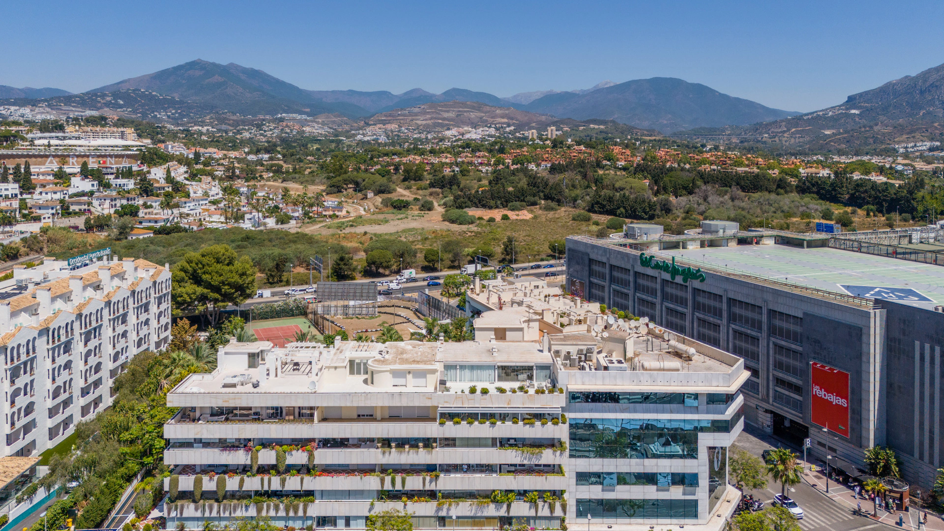 Office for sale in Marbella - Puerto Banus