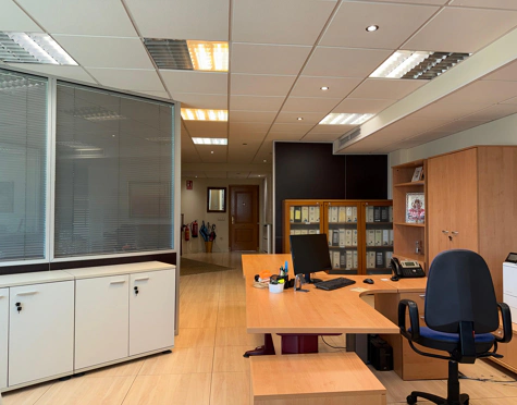 Office for sale in Marbella - Puerto Banus
