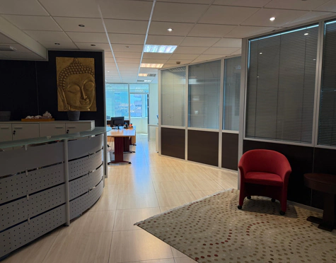 Office for sale in Marbella - Puerto Banus