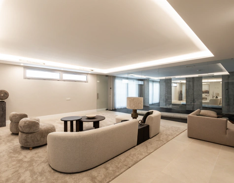Villa for sale in Benahavis