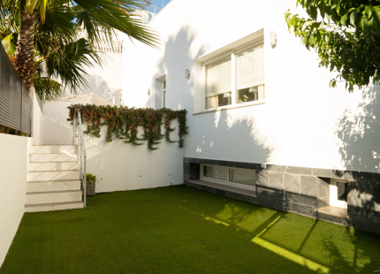LUXURY ARCHITECT-DESIGNED SEAFRONT VILLA ON THE COSTA DEL SOL